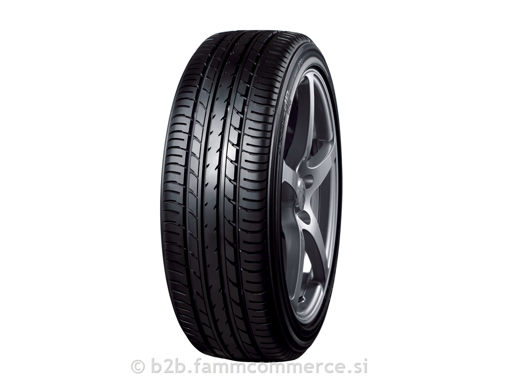 215/45 R17 87W YOKOHAMA E70